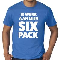 Bellatio Decorations Ik werk aan mijn SIX Pack tekst t-shirt blauw heren -