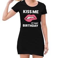 Kiss me it is my birthday jurkje Zwart