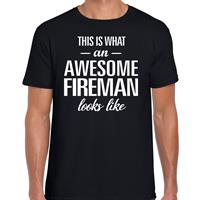 Bellatio Decorations Awesome fireman / geweldige brandweerman cadeau t-shirt zwart voor heren