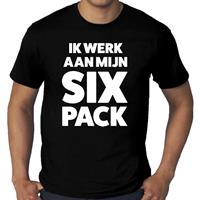 Bellatio Decorations Ik werk aan mijn SIX Pack tekst t-shirt zwart heren -