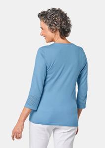 goldner "Deze schitterende pullover valt op door het luxueuze ajourpatroon en fonkelende glittersteentjes. Door het lichte zomerse materiaal met veel katoen is hij ook ideaal voor warme dagen." - lich