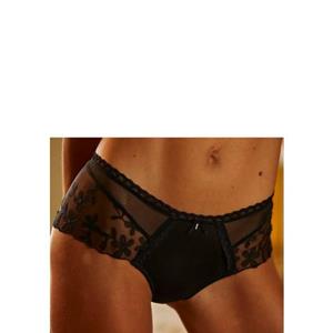 LASCANA Stringpanty, aus transparentem Soft-Mesh und extravaganter Spitze