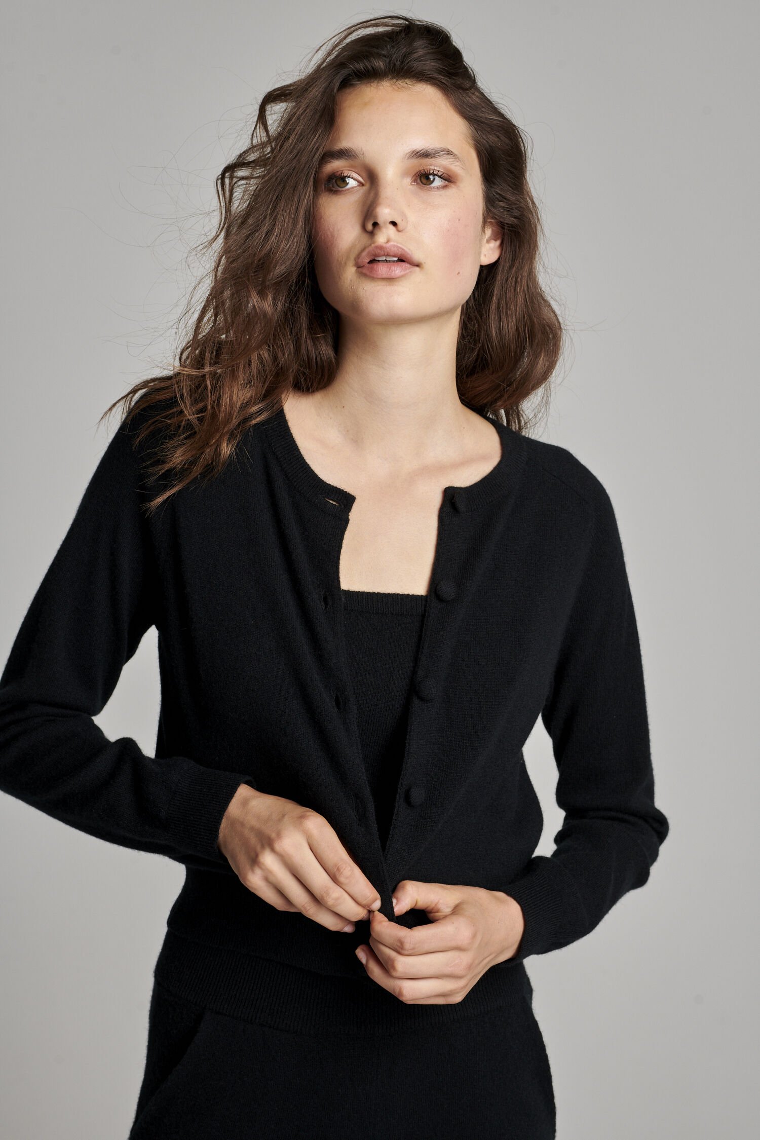 REPEAT cashmere Cashmere vest met ronde hals
