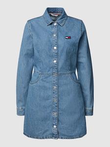 Tommy Jeans Jeanskleid "TJW LS BADGE DENIM MINI DRESS", mit dezentem Kontrastband am Krageninneren