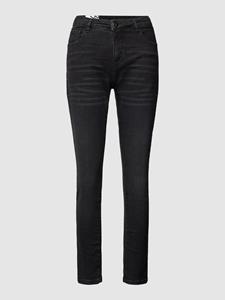Opus Jeans in 5-pocketmodel, model 'Evita'