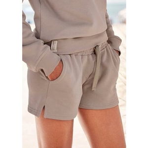 LASCANA Sweatshorts, aus organischer Baumwolle