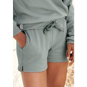 LASCANA Sweatshorts, aus organischer Baumwolle