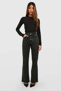 Boohoo Flared Butt Shaper Denim Stretch Broek Met Gerafelde Zoom, Washed Black