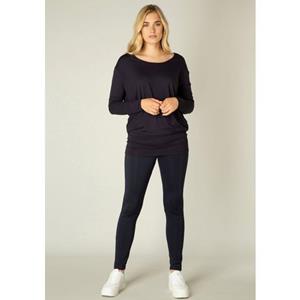 Base Level Langarmshirt "Yolanda", Weiter Schnitt mir formgebendem Einsatz in der Hüfte