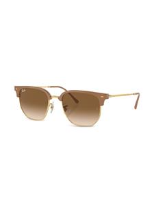 Ray-Ban New Clubmaster zonnebril met vierkant montuur - Bruin