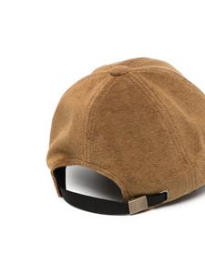 Goen.J Pet met geborduurd logo - Bruin