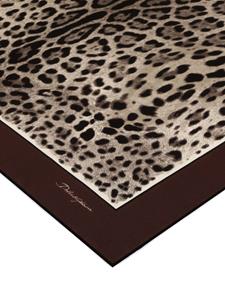 dolce&gabbana Dolce & Gabbana Sjaal met luipaardprint - Bruin