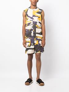 thepowerforthepeople The Power For The People Shorts met camouflageprint - Beige