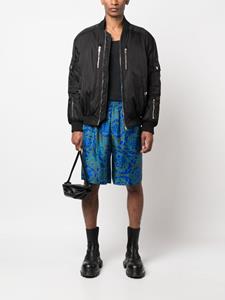 Versace Shorts met abstracte print - Blauw