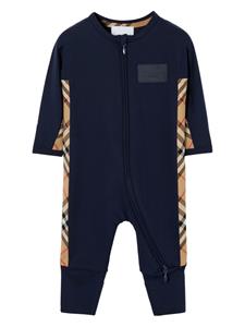 Burberry Kids Romper, muts en slabbetje - Blauw