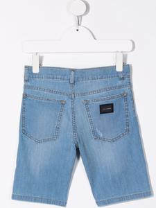 dolce&gabbanakids Dolce & Gabbana Kids Spijkershorts met logopatch - Blauw