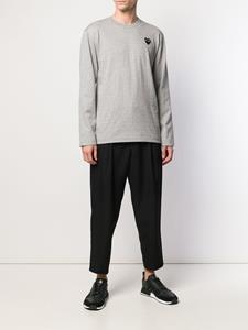 commedesgarçonsplay Comme Des Garçons Play Sweater met logo op de borst - Grijs