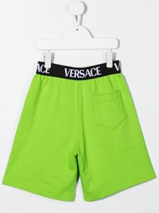 Versace Kids Trainingsshorts met logo tailleband - Groen