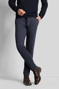 bugatti Chinohose, mit einer modernen Silhouette