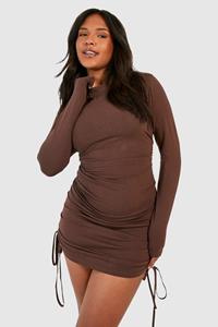 Boohoo Plus Super Zachte Geplooide Premium Mini Jurk, Chocolate