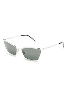 saintlaurenteyewear Saint Laurent Eyewear SL637 zonnebril met cat-eye montuur - Zilver