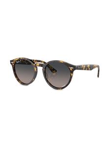 Ray-Ban Larry zonnebril met rond montuur - Bruin
