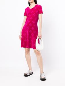 chanelpre-owned CHANEL Pre-Owned 1996 T-shirtjurk met CC print - Roze