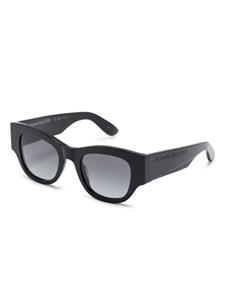 alexandermcqueeneyewear Alexander McQueen Eyewear Zonnebril met wayfarer montuur - Zwart