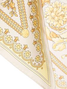 Versace Foulard met barokprint - Beige