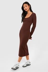 Boohoo Geribbelde Midi Jurk Met Lage Ronde Hals En Lange Mouwen, Chocolate