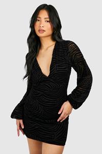 Boohoo Petite Devore Mini Jurk Met Ballonmouwen En Laag Decolleté, Black