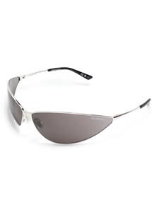 balenciagaeyewear Balenciaga Eyewear Razor zonnebril met cat-eye montuur - Zilver