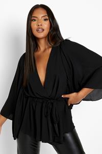 Boohoo Plus Peplum Wikkelblouse Met Engelenmouwen, Black