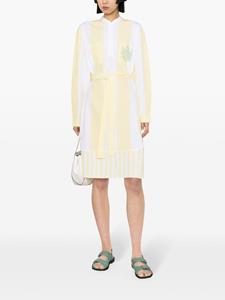 maisonkitsuné Maison Kitsuné Seersucker midi-jurk met ceintuur - Wit