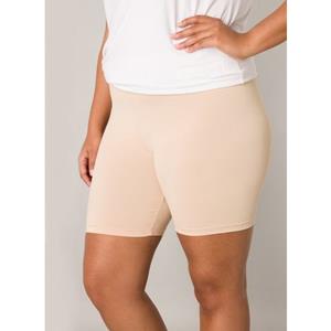 Base Level Curvy Shorts, mit Elasthan