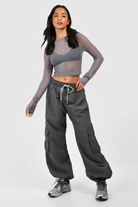 Boohoo Petite Parachute Cargo Broek Met Rechte Pijpen, Charcoal