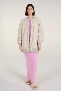 Embassy of Bricks and Logs Damen vegan Philly Bomberjacke Beige