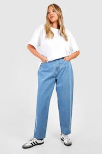 Boohoo Plus Basic High Rise Mom Jeans, Light Blue