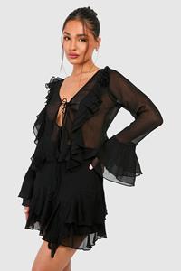 Boohoo Petite Gekreukeld Chiffon Mini Rokje, Black