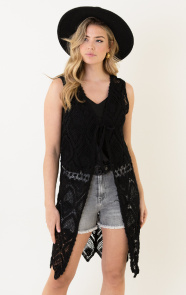 The Musthaves Lang Gehaakt Gilet Boho Zwart