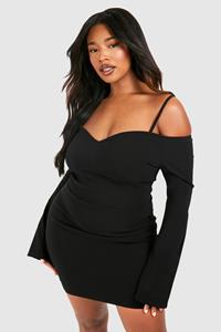 Boohoo Plus Bengaline Off Shoulder Mini Jurk Met Lange Mouwen, Black