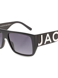 marcjacobseyewear Marc Jacobs Eyewear Zonnebril met rechthoekig montuur en logo-reliëf - Zwart