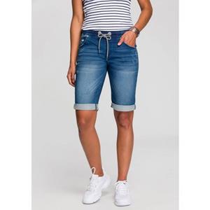 KangaROOS Jog-jeansbermuda rechte pasvorm, used-wassing en slijtageplekken