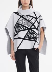 Sarah Pacini - E2024 Manga poncho