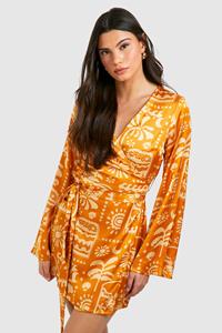 Boohoo Satijnen Wikkel Blouse Jurk Met Print En Strik, Burnt Orange