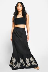Boohoo Petite Geborduurde Maxi Rok, Black