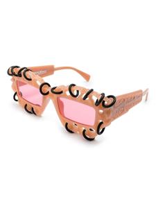 Kuboraum Mask X6 zonnebril met bewerkt montuur - Roze