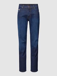 bugatti 5-Pocket-Jeans, mit einem leichten Used Look