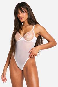 Boohoo Geborduurde Bloemen One Piece Met Geribbelde Zoom, White