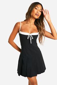 Boohoo Bengaline Skater Jurk Met Strik En Bandjes, Black